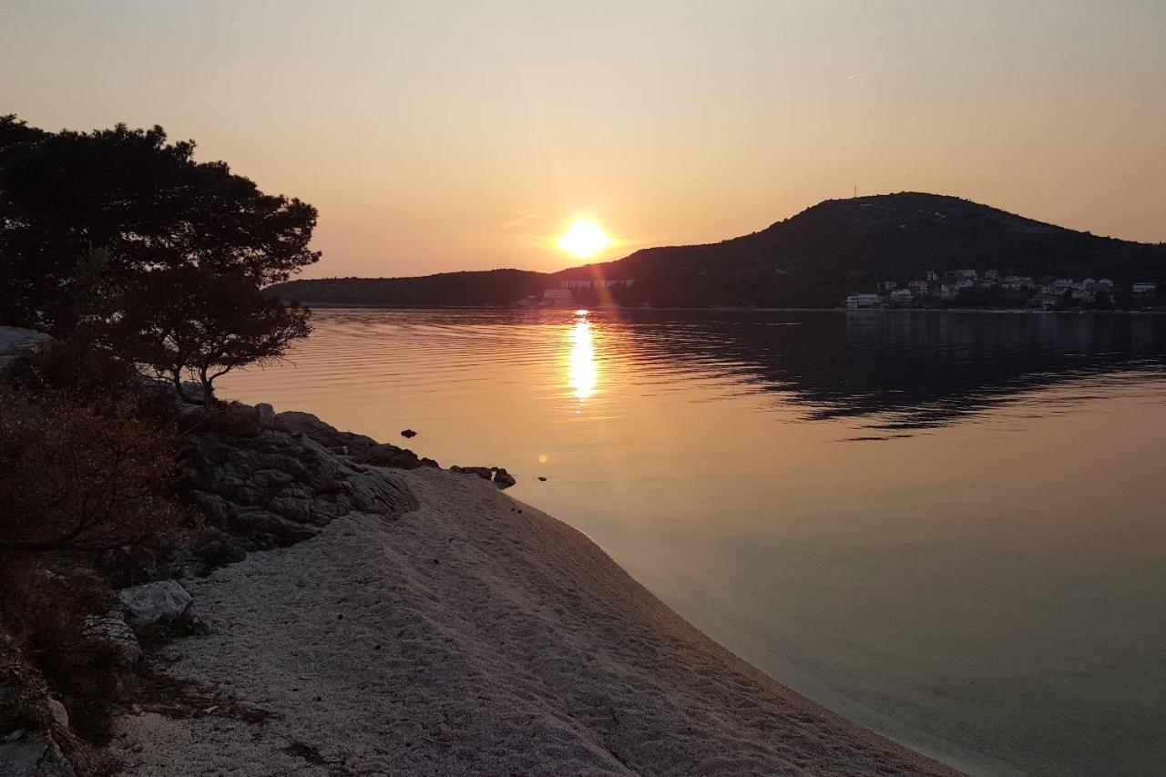 Apartments And Rooms By The Sea Slano, Dubrovnik - 8737 Kültér fotó